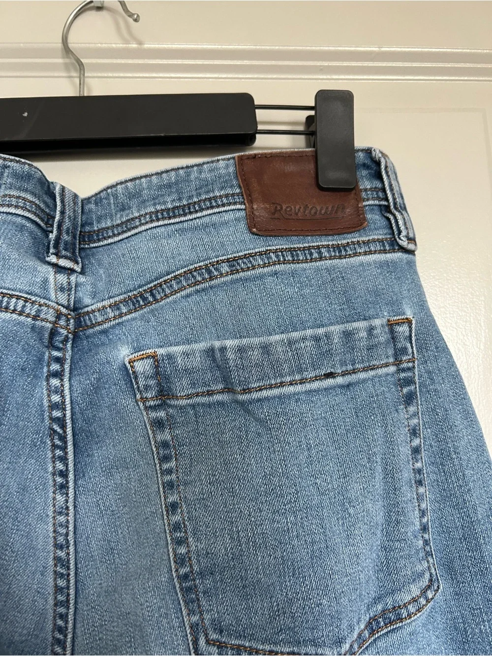 Men's Blue Revtown Sharp Straight-Leg Jeans
